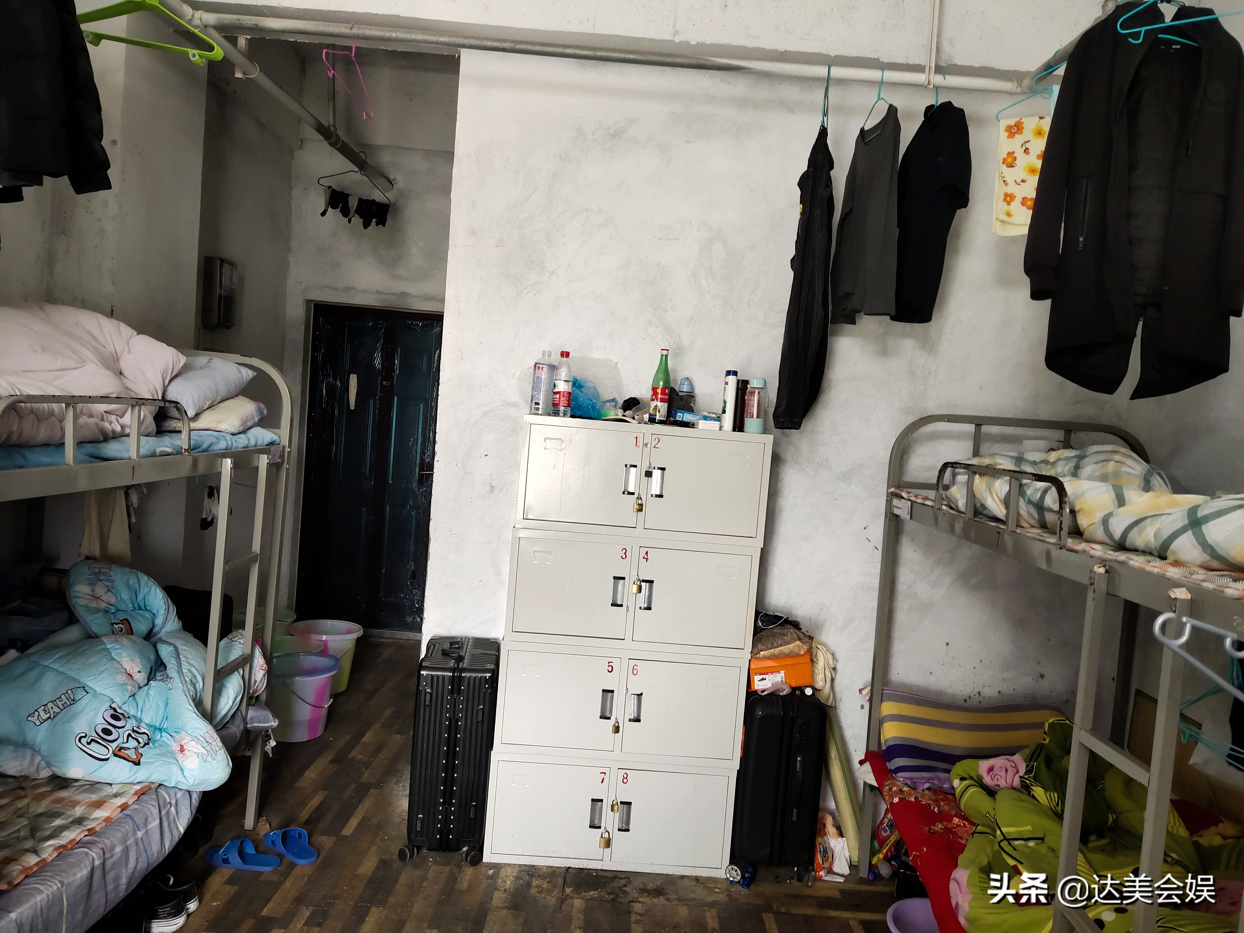 成都富士康真实工作视频,记录富士康打工的生活