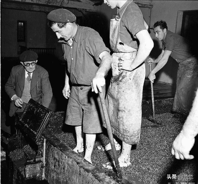 日军日记：*安妇慰**不服从管教，我很愤怒，用*刀刺**插入她的*体下**