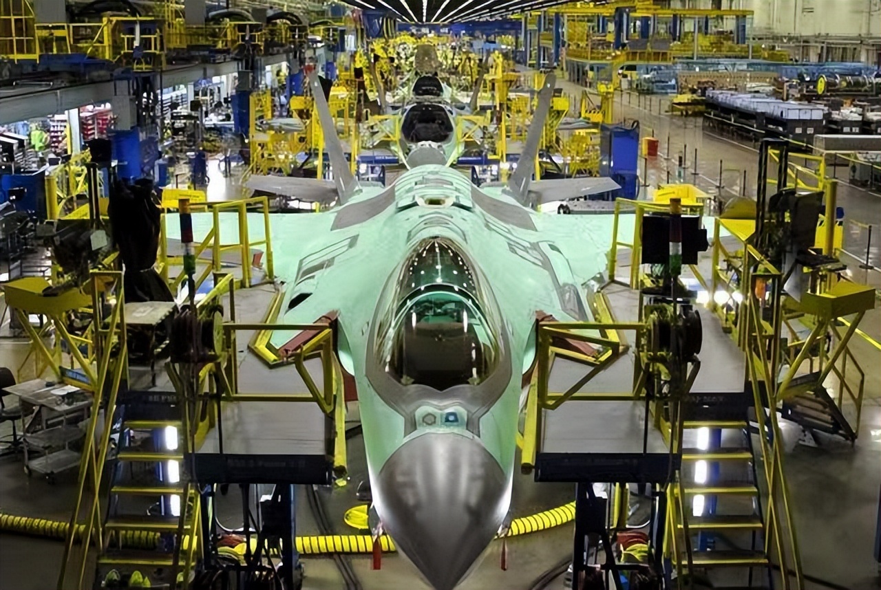 美军单兵装备有哪些中国制造,美军隐藏了多少装备