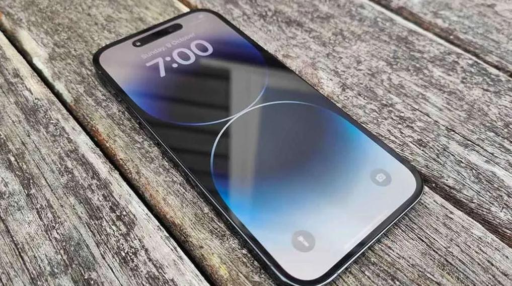 iphone14系列历史最低价,iphone14标准版最值得买