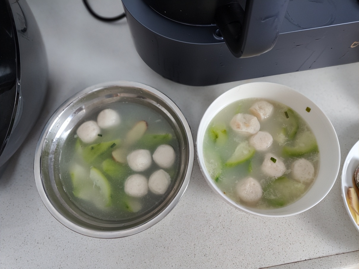 苏泊尔小c智能炒菜机测评,苏泊尔炒菜机器人和小c对比