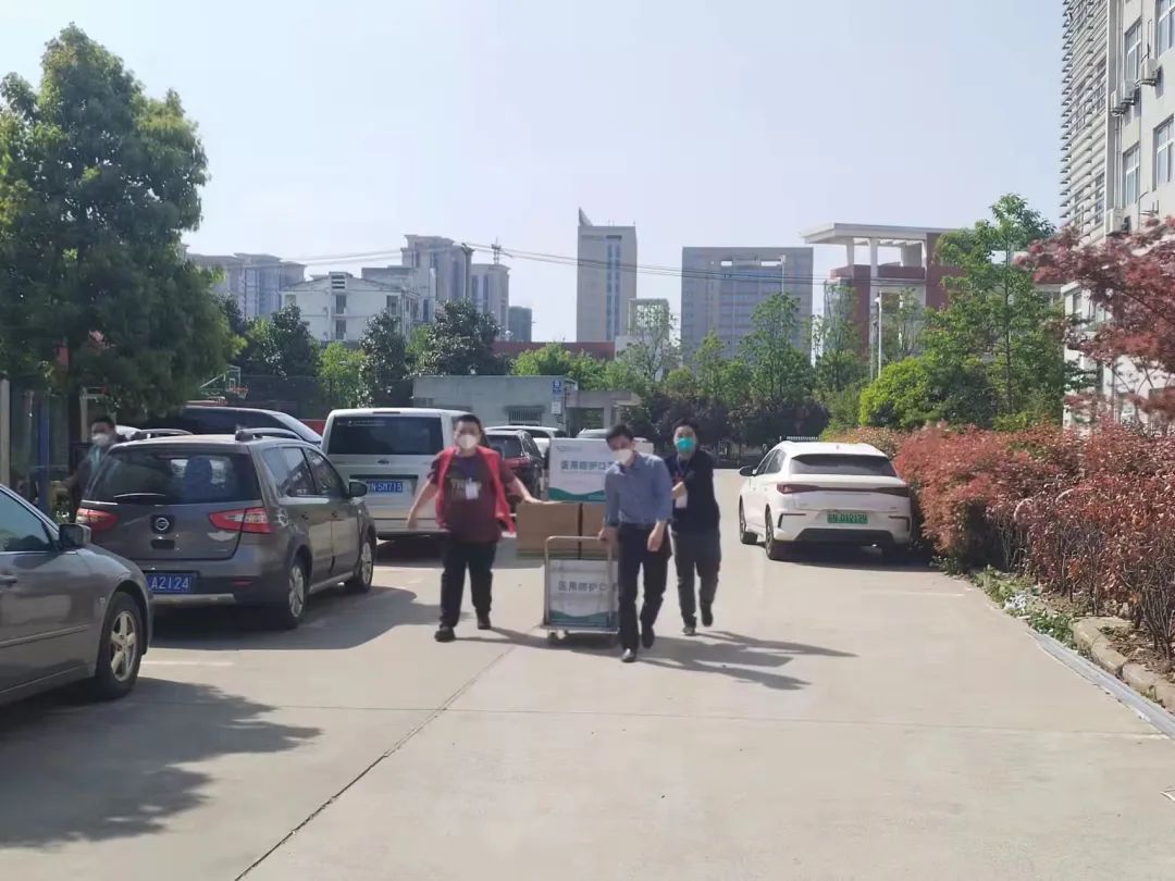 师者出列同心战“疫”全区教体系统积极投入抗“疫”主战场