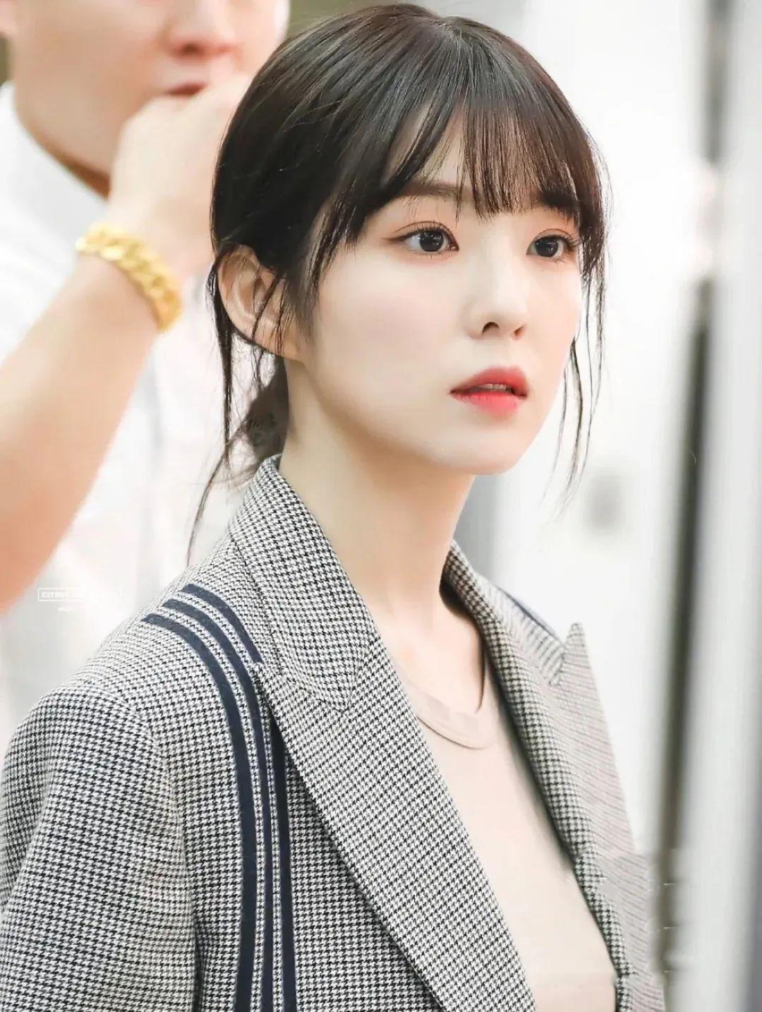 秋冬齐刘海造型,秋冬减龄刘海