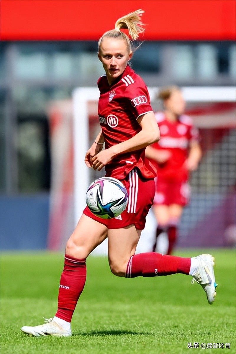 最佳女足球运动员,女足球运动员图片