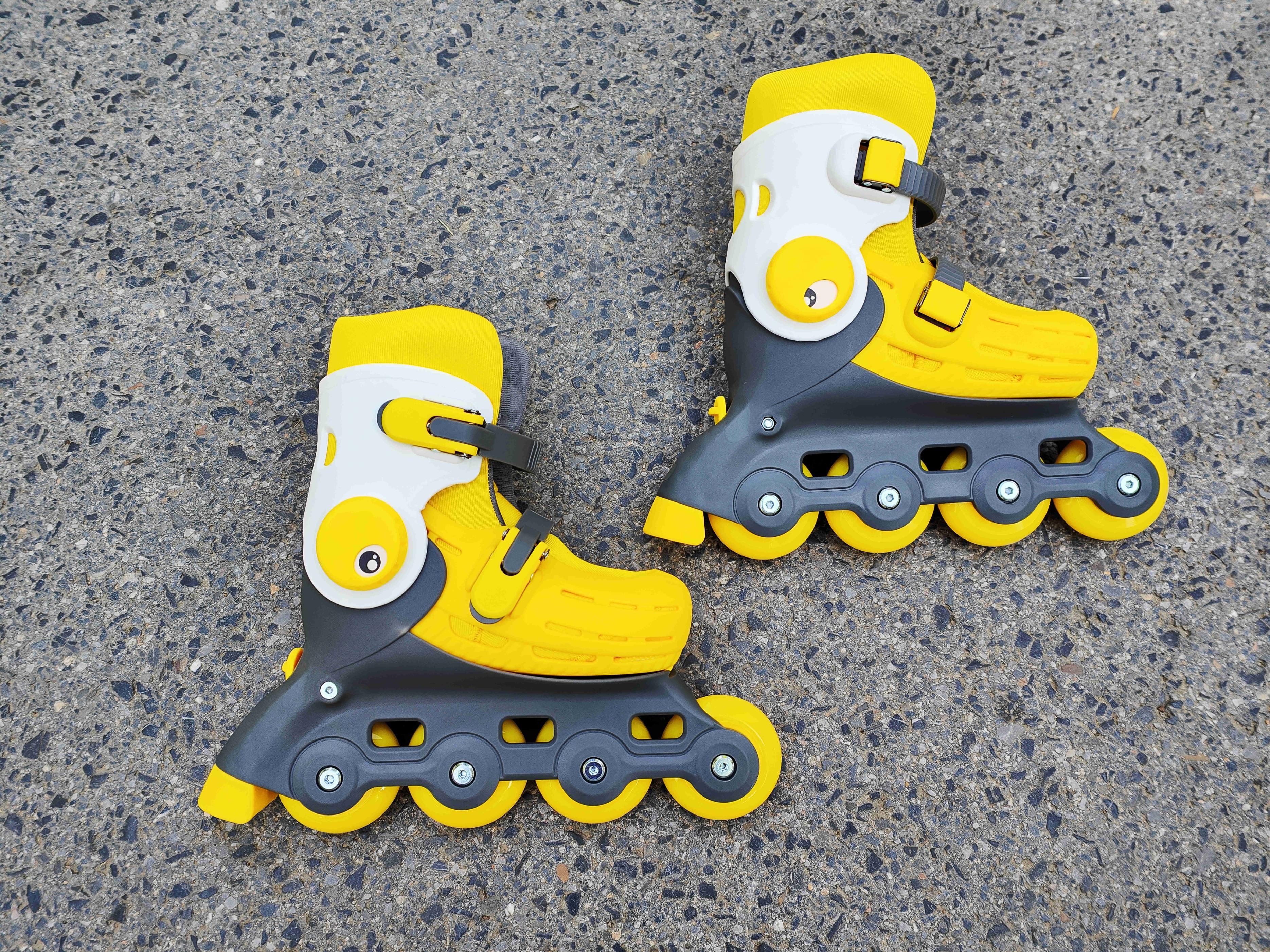 萌趣好物，释放天性，柒小佰小怪兽溜冰鞋让孩子开启新运动方式