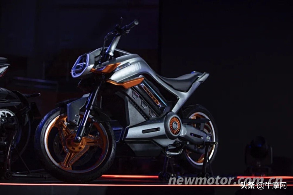 派方正式出圈!星舰324888元起,引力15013999元起|还有650巡航