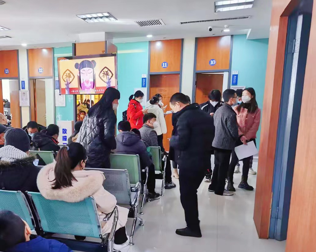 儿童验光是300度配多少度眼镜,儿童验光100度要配眼镜吗