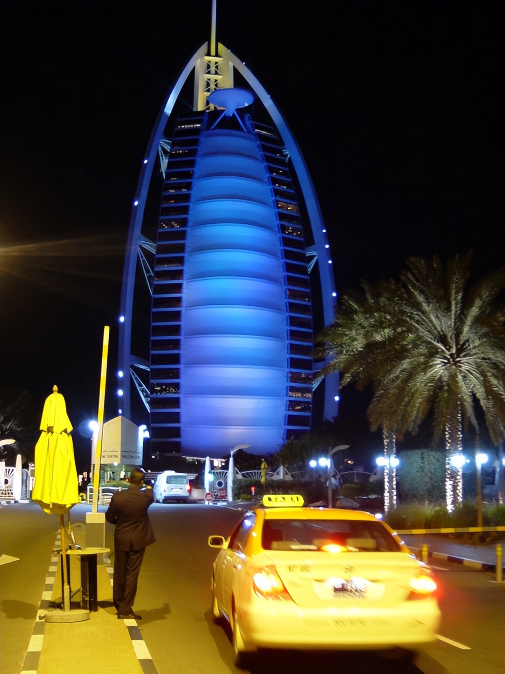 卡塔尔世界杯2200亿,卡塔尔办世界杯中国能赚多少钱