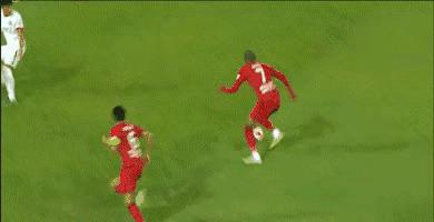 中超李海新执法视频,中超裁判李海新执法泰山队比赛