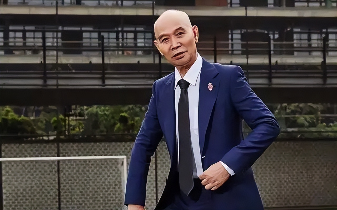 为什么四川话没成为普通话搞笑,为什么四川话不如粤语洋气