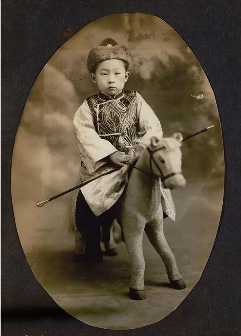 翁万戈捐给美国书画,翁万戈向美国捐赠183件画作