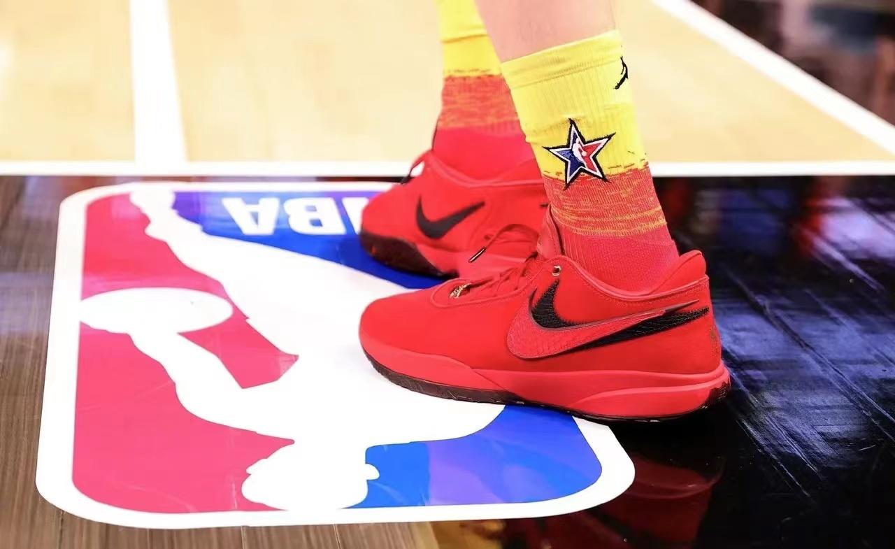 nike和adidas代言,2024nba全明星阿迪