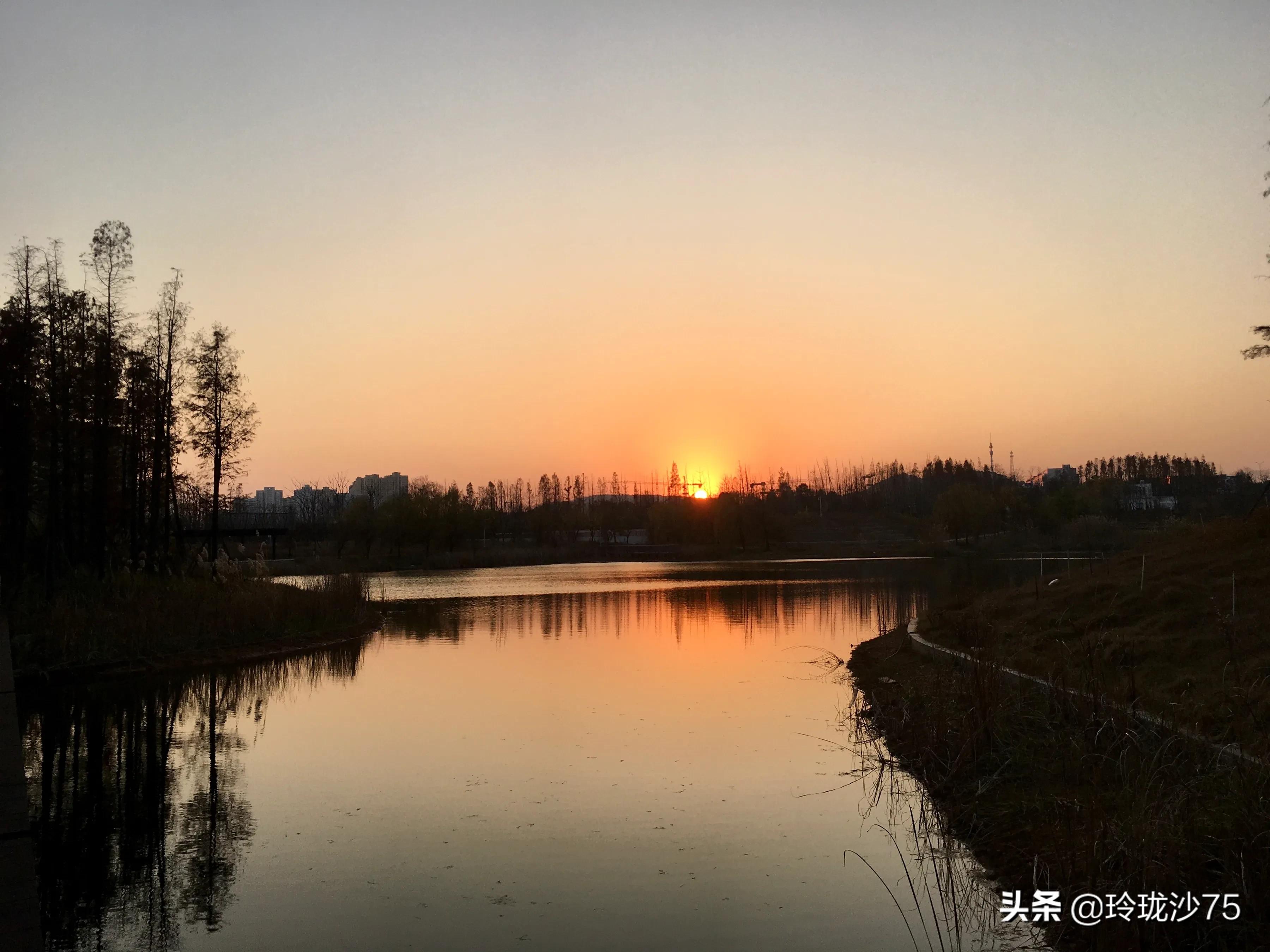 长沙风景美丽的篮球场,长沙王陵公园生态足球场