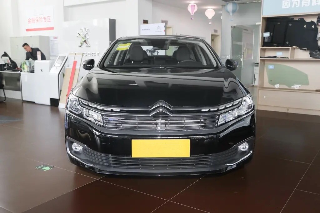 现在新雪铁龙c6可以入手吗,12万的雪铁龙c6测评