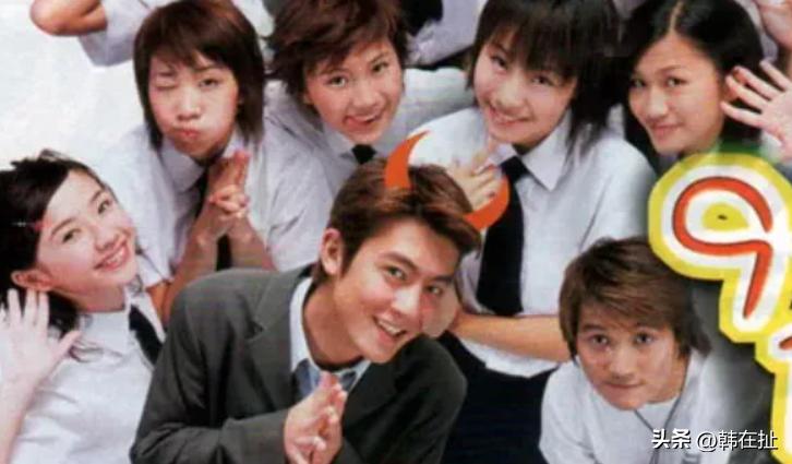 推荐十部适合和女朋友一起看的恐怖片，《群尸玩过界》一定要看