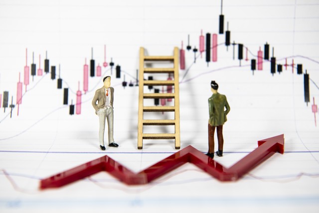 钱生钱的复利思维,钱生钱和复利怎么投资