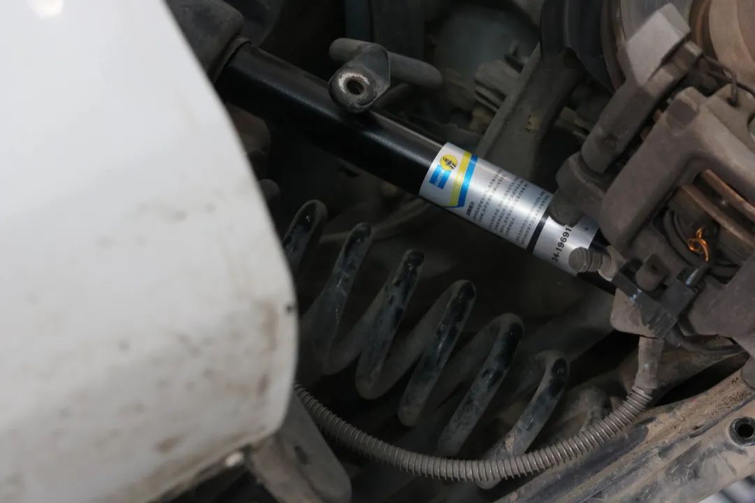 奔驰老款gls300翻新改造,奔驰glk300翻新全过程