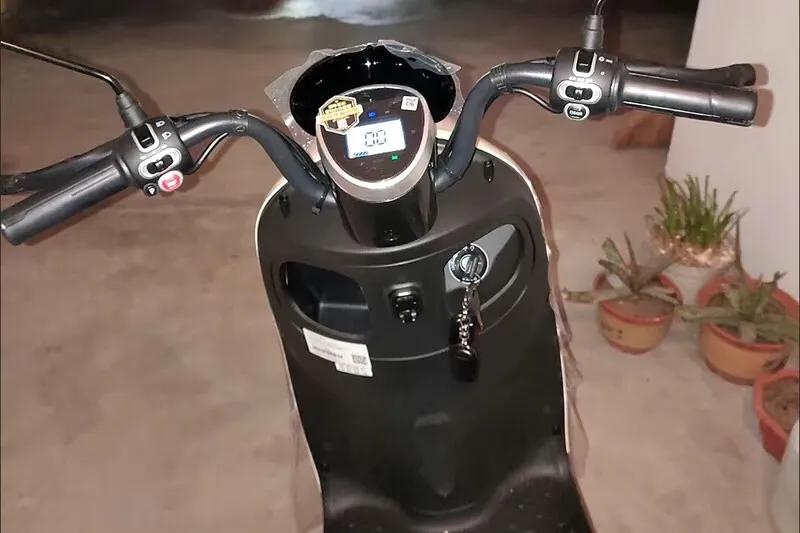 三轮电动车半路没电了应急方法,电动车半路没电了如何让它走起来