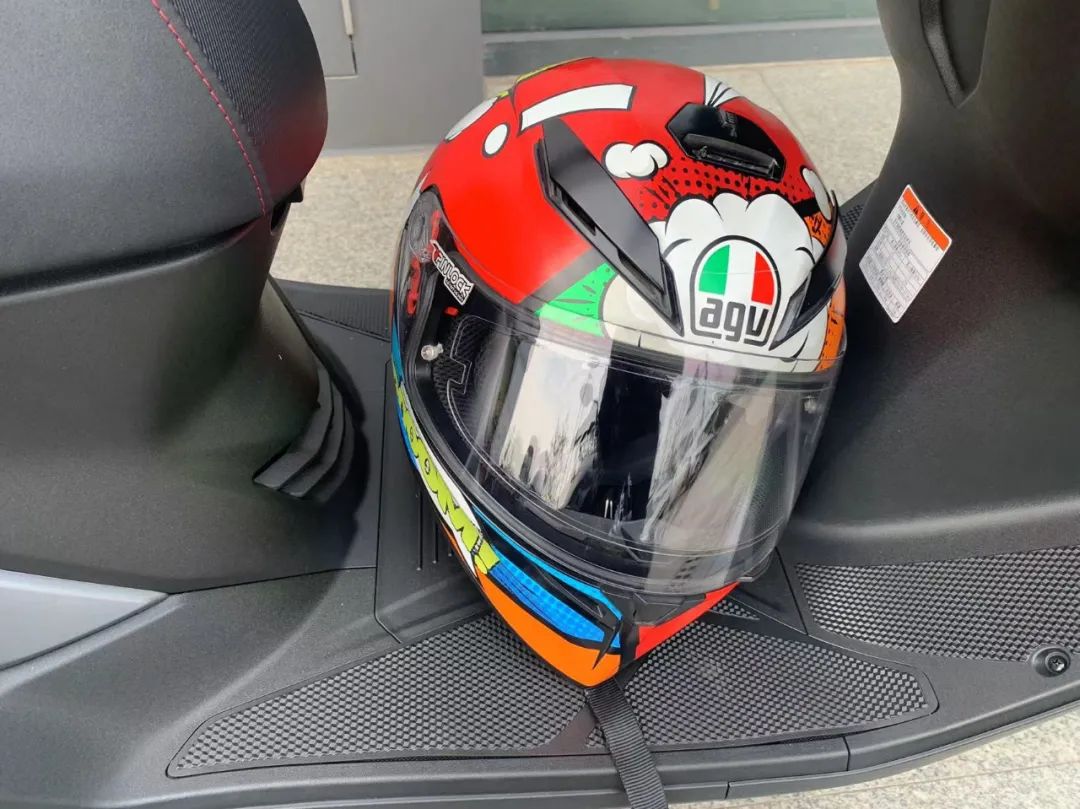 豪爵虎鲨vx125真实测评,豪爵虎鲨vx125和铃木ue125买哪个好