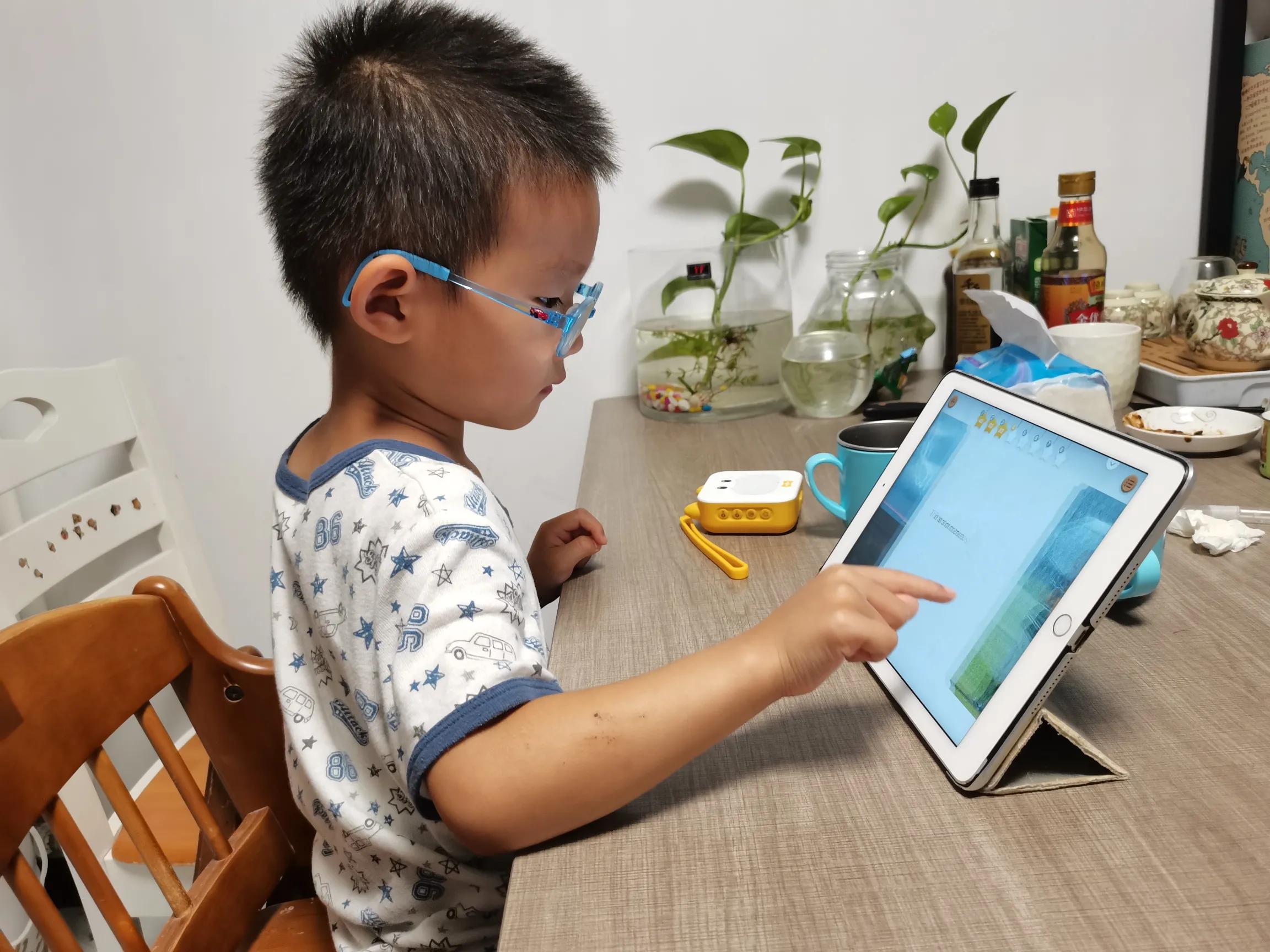 怎么给7岁零基础的孩子英语启蒙 (如何给0-3岁宝宝进行英语启蒙)