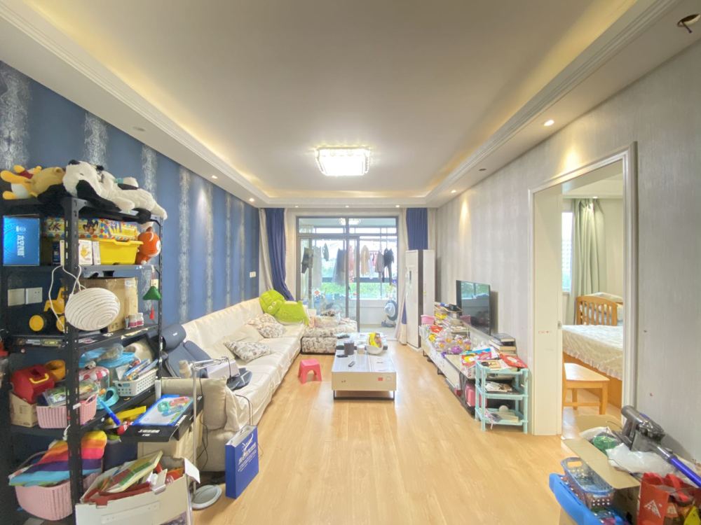 售：「张江汤臣豪园四期」高楼层90㎡两房，精装修带车位