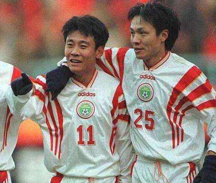 高峰那英分手后高峰怎么样,那英和高峰为啥分手