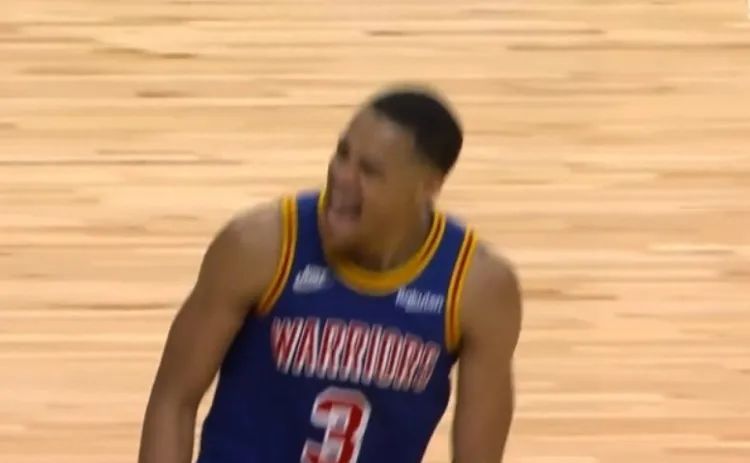 吐槽国足精彩片段,逗妹吐槽视频