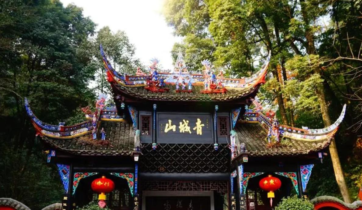 成都旅游必去十大景点推荐黄龙溪,成都旅游必去十大景点推荐武侯祠