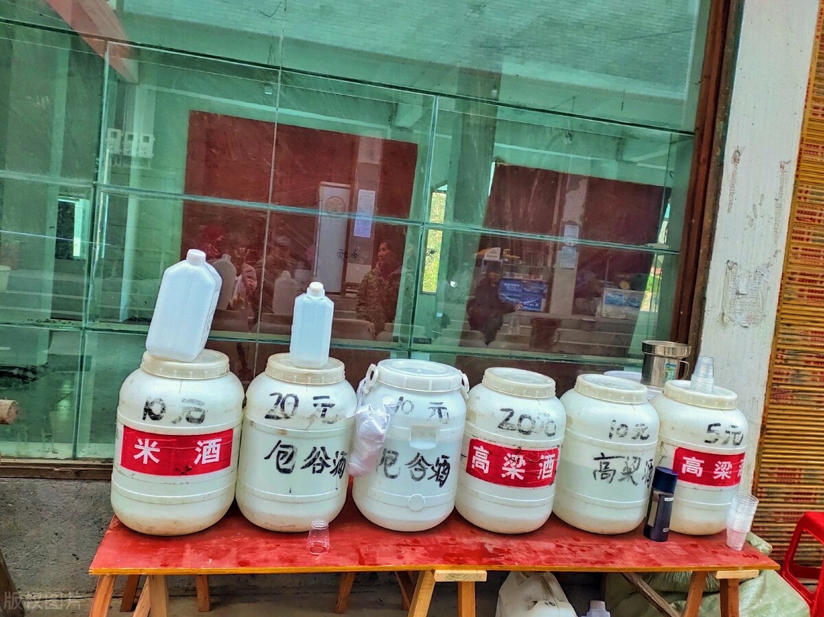 农村赶集尽量不要买的5种东西，十有八九是假货，很多人上当受骗