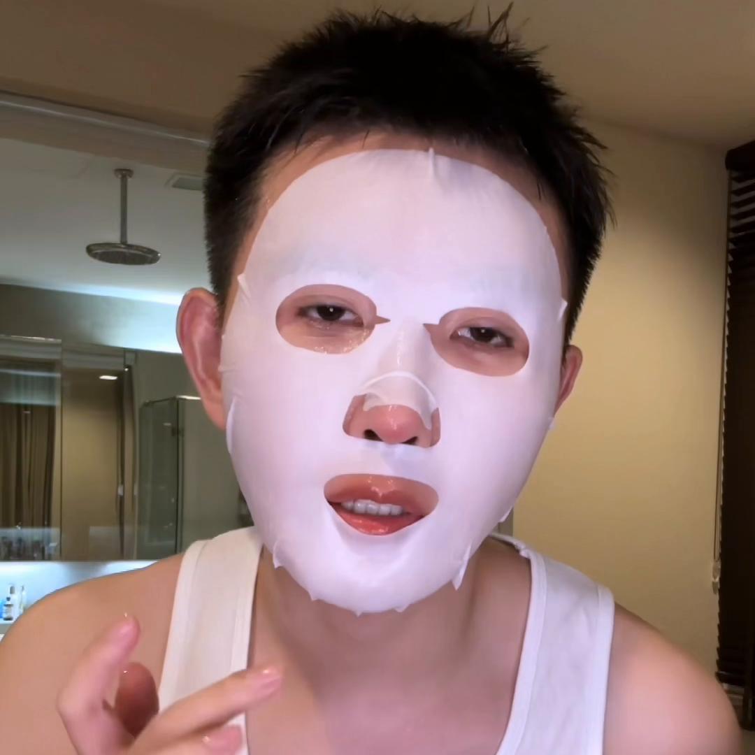 定居泰国之后不卷了，但皮肤保养不能停！姐妹们，今晚七点...