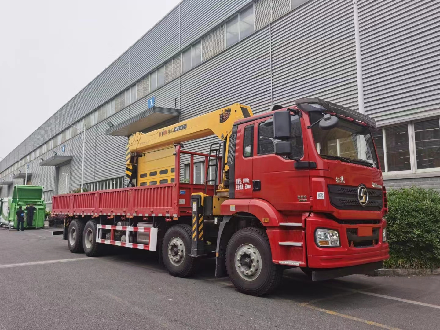 正规的随车吊厂家汽车起重机生产商在哪里？