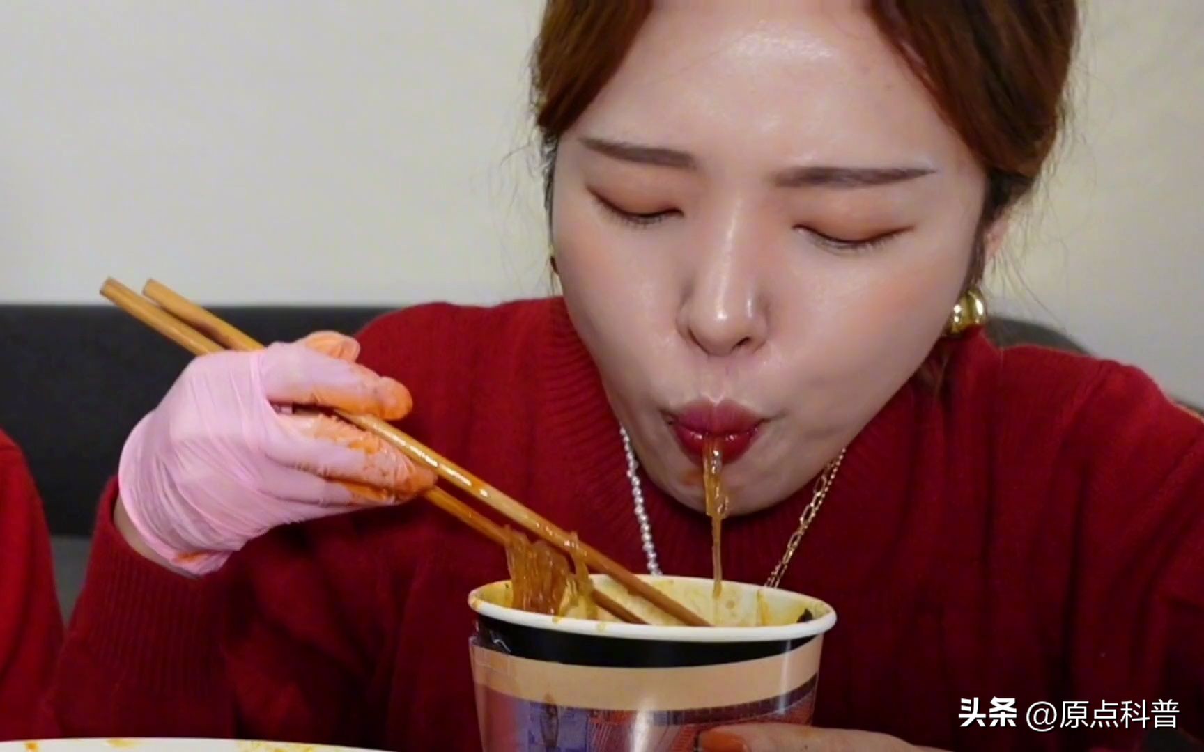 外国人评选的世界上十大恶心食物,国内垃圾食品在国外眼里却是美味