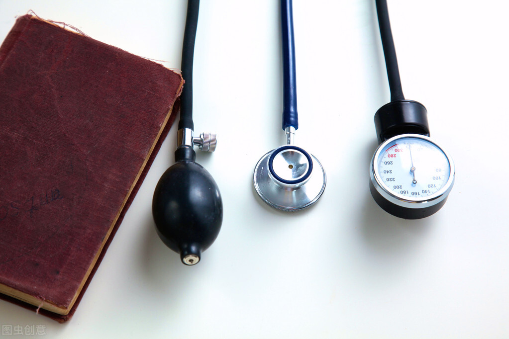 立冬前后每天晚上血压升高的原因,为什么冬至前血压会有波动