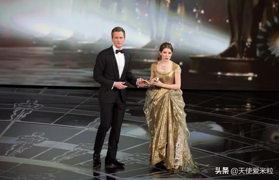 金卡戴珊snl周六夜现场小品,金卡戴珊snl周六夜现场视频