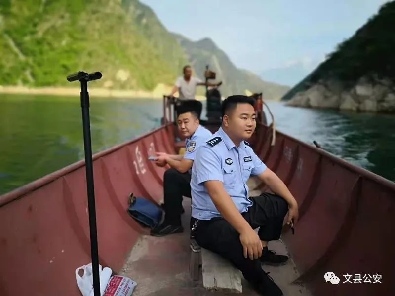 观看先进事迹云宣讲最美基层民警,迅速宣传基层民警先进典型