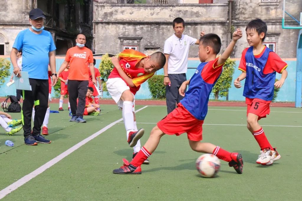 中山市校园足球联赛初中组,中山区第11小学总校直播足球比赛