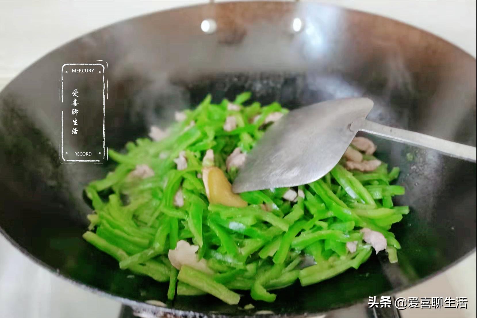 它口感清脆味道独特，3块一斤，人人吃得起，和肉丝炒一盘太鲜美