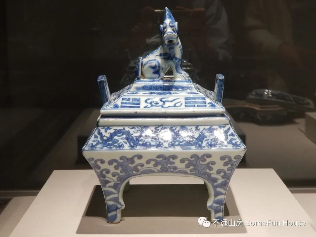 万历晚期青花瓷器特点,万历朝有没有无款官窑瓷器