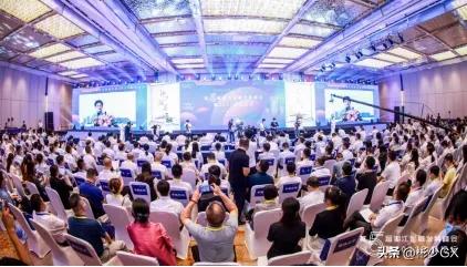 在校女大学生创业2年,在校女大学生赚17万