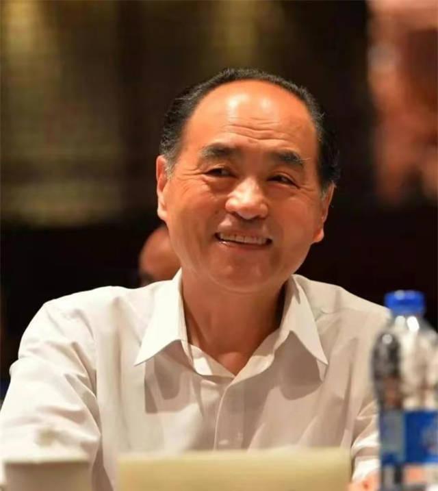 黑人为进国足讲肉麻话！足协落网之鱼仍留任，宋凯却宣布耻辱新政