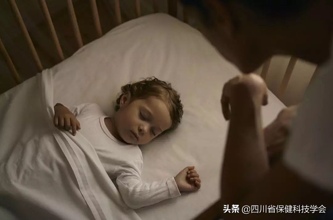 睡到自然醒失眠的自我调养小妙招,长期失眠睡不着中医教你一招