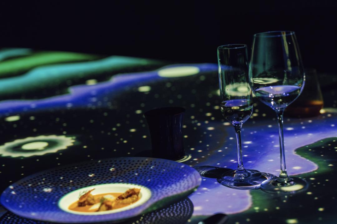 配备一星米其林黑珍珠餐厅,比米其林黑珍珠高端的餐厅