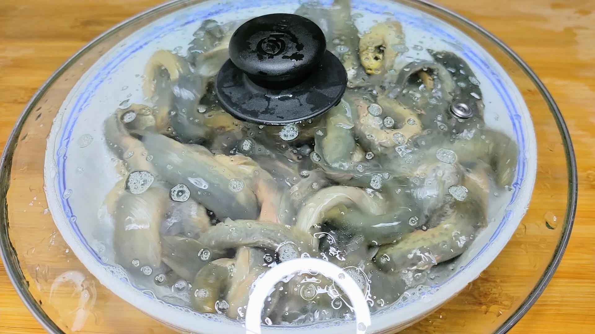 大厨做红烧泥鳅最正宗的做法,教你秘制的泥鳅做法美味下饭