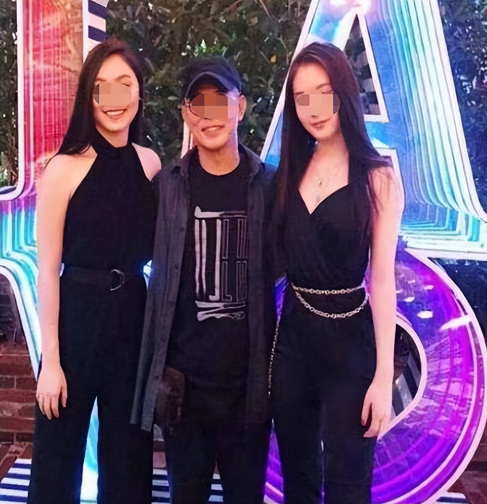 功夫巨星女儿与亲爹决裂20多年，“同爹不同命”：究竟是谁的错？