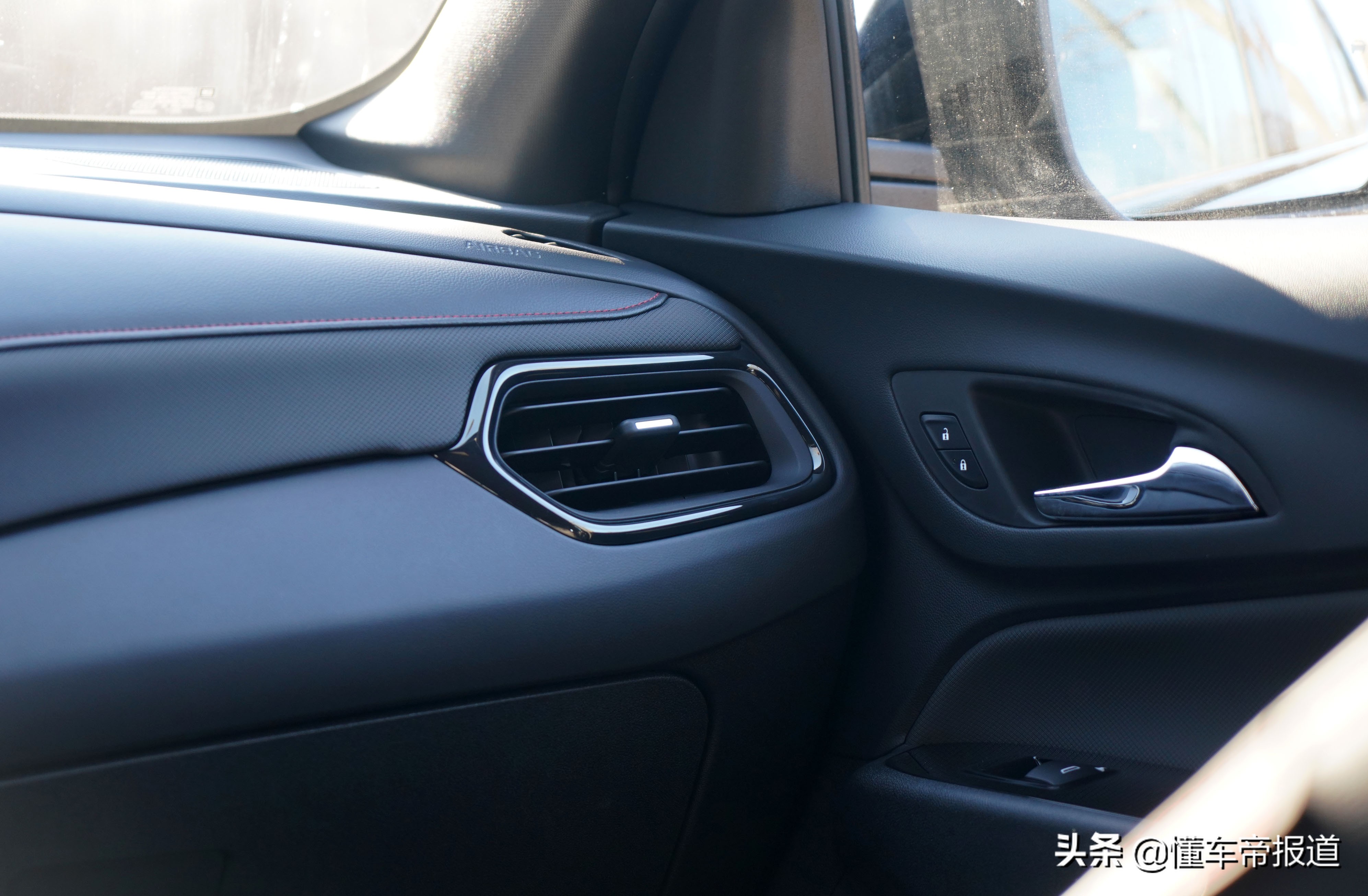 雪佛兰探界者2022款什么颜色好看,2022款探界者550t轻混拓界版