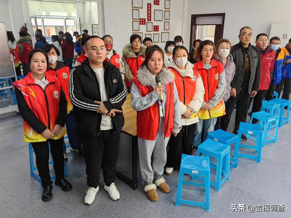 传承雷锋精神社区慈善公益行,木塔乡开展学雷锋日志愿服务活动