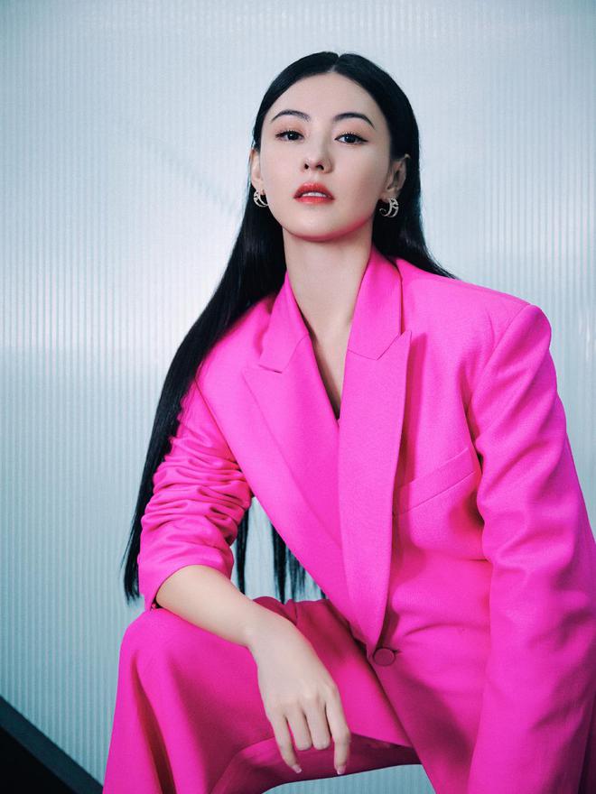 黑长直张柏芝,张柏芝复古发型图片欣赏