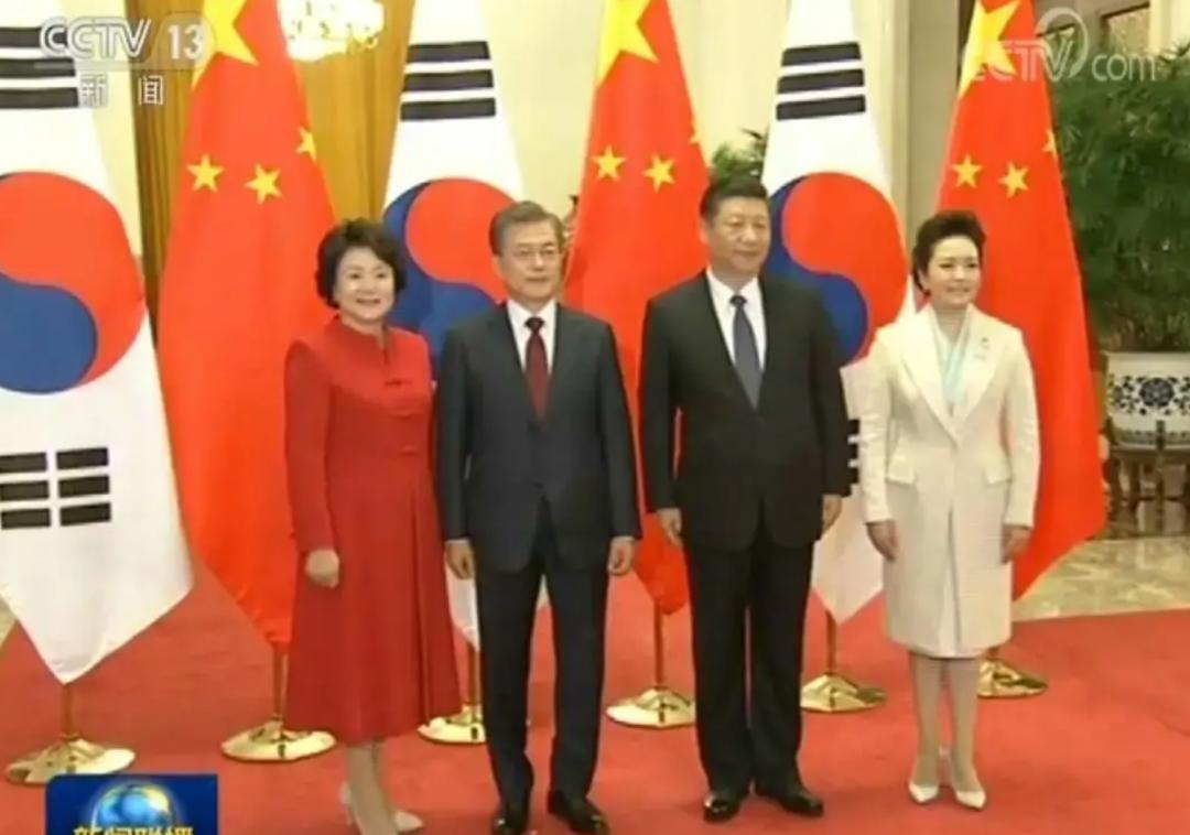 给美国当哈巴狗的人,中国vs韩国vs日本vs美国