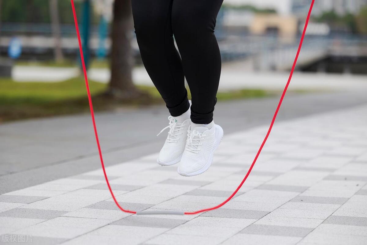 在家运动健身视频减肥,在家运动健身的最好动作