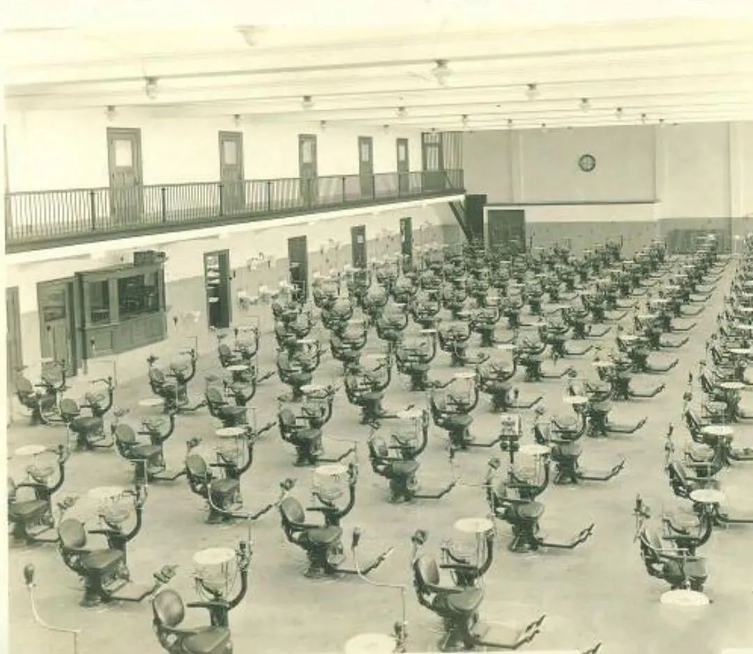 带你走进牙椅的百年发展史图片,带你走进200万年前的人类始祖生活